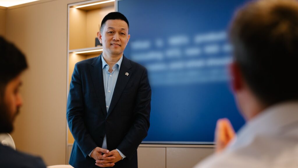 William Li, founder, chairman, and CEO of Nio, held face-to-face discussions with local owners in Europe.