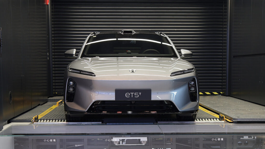 Nio's William Li urges focus on core business for next 3 years, teases major new models for 2027