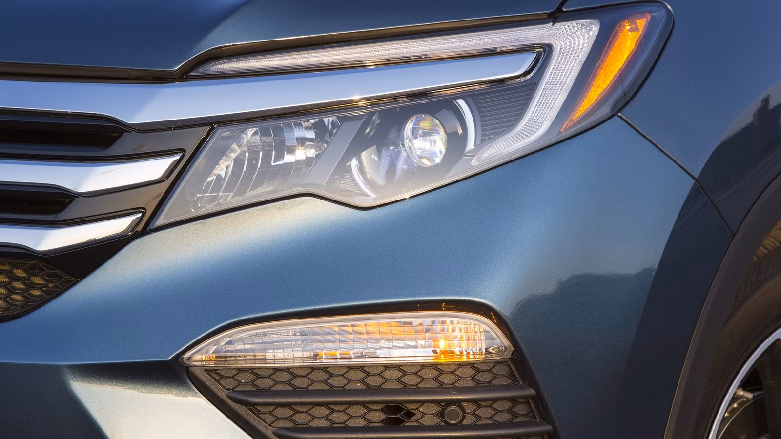 The Honda Passport Breaks High-Mileage Records, While European Luxury SUVs Break The Bank The Honda Passport Breaks High-Mileage Records, While European Luxury SUVs Break The Bank