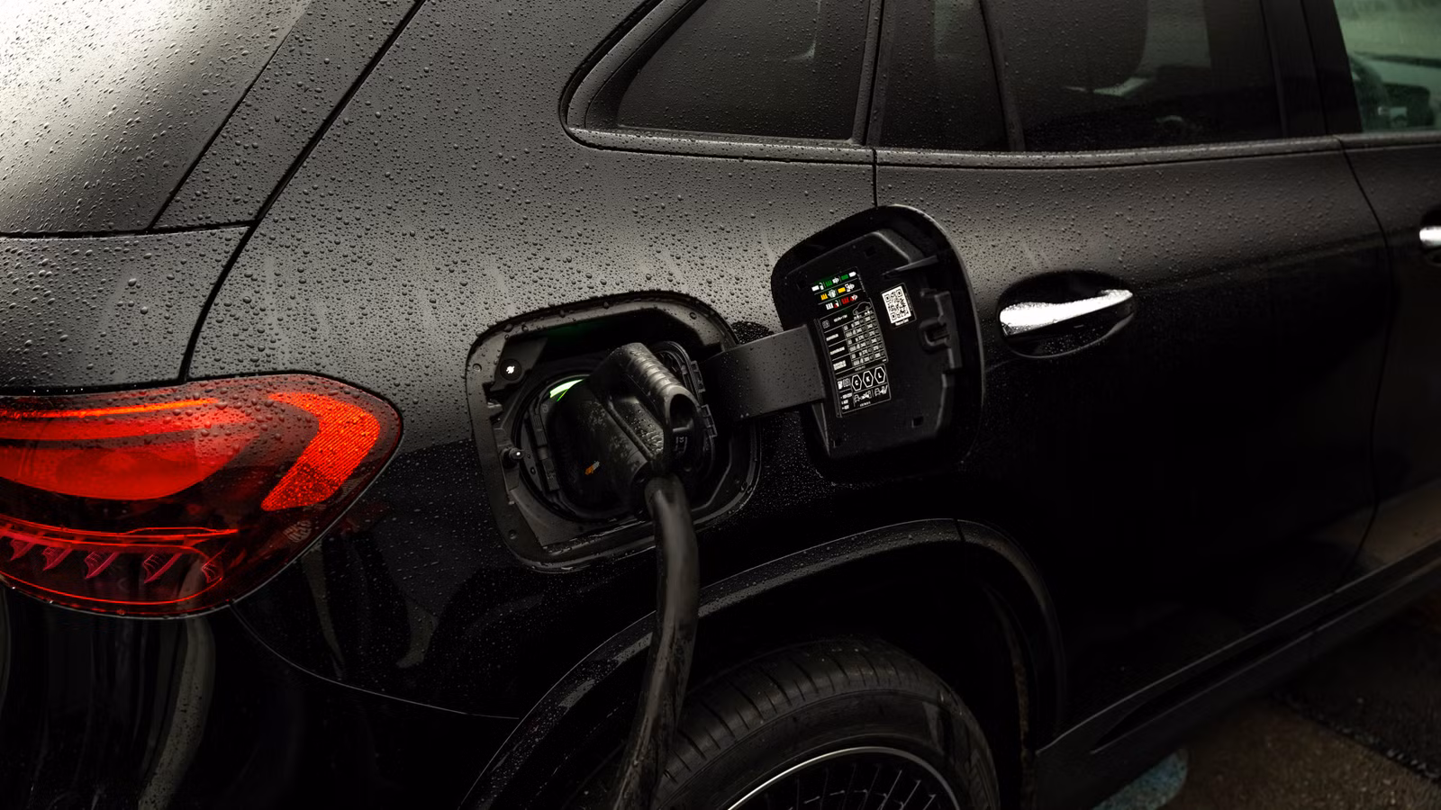 The Largest EV Battery Study Ever Puts Mercedes, Hyundai, And BMW Ahead Of Tesla The Largest EV Battery Study Ever Puts Mercedes, Hyundai, And BMW Ahead Of Tesla