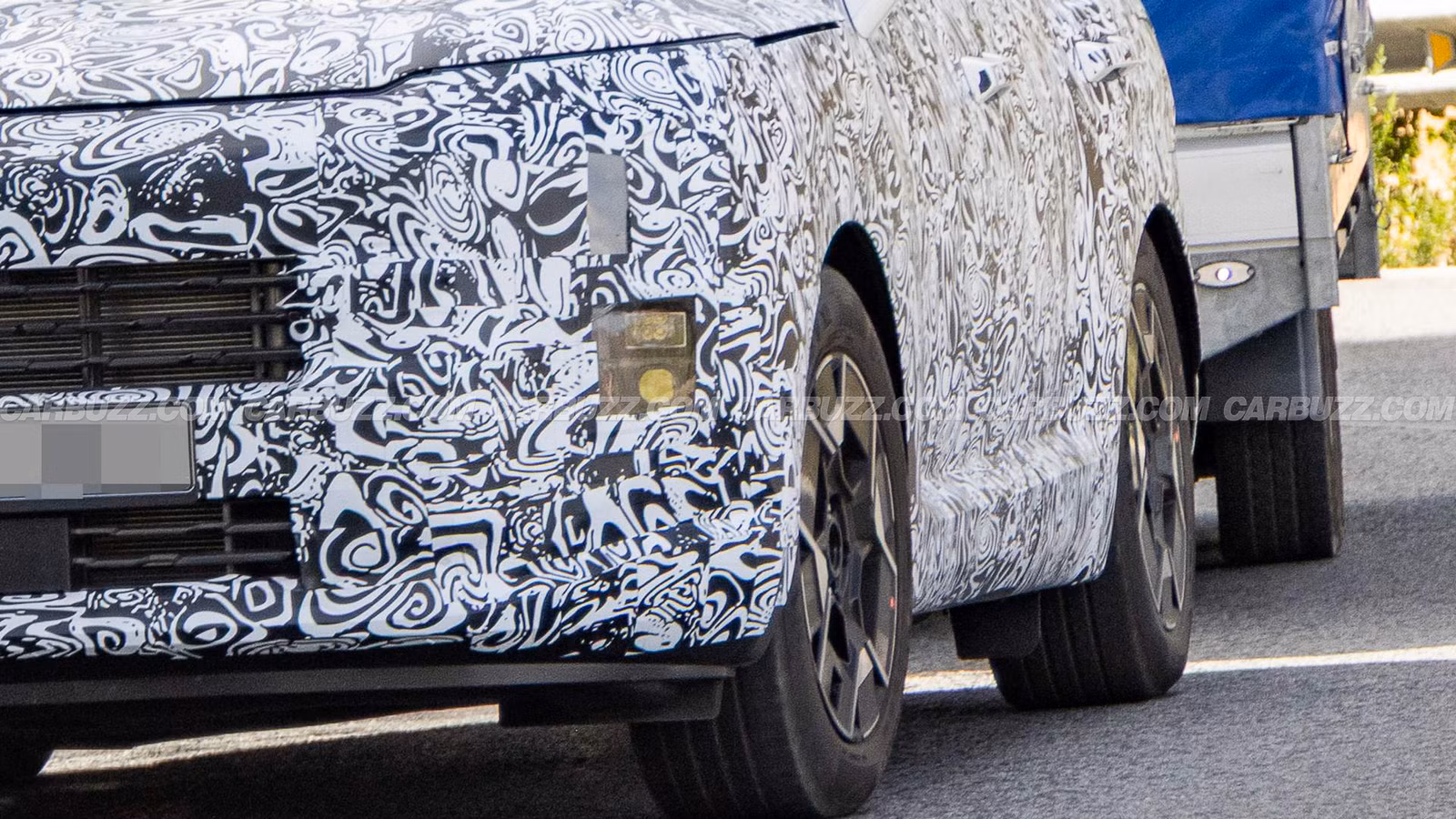 The Next Kia Sportage Looks Tough Enough To Bully The CR-V Into Submission The Next Kia Sportage Looks Tough Enough To Bully The CR-V Into Submission