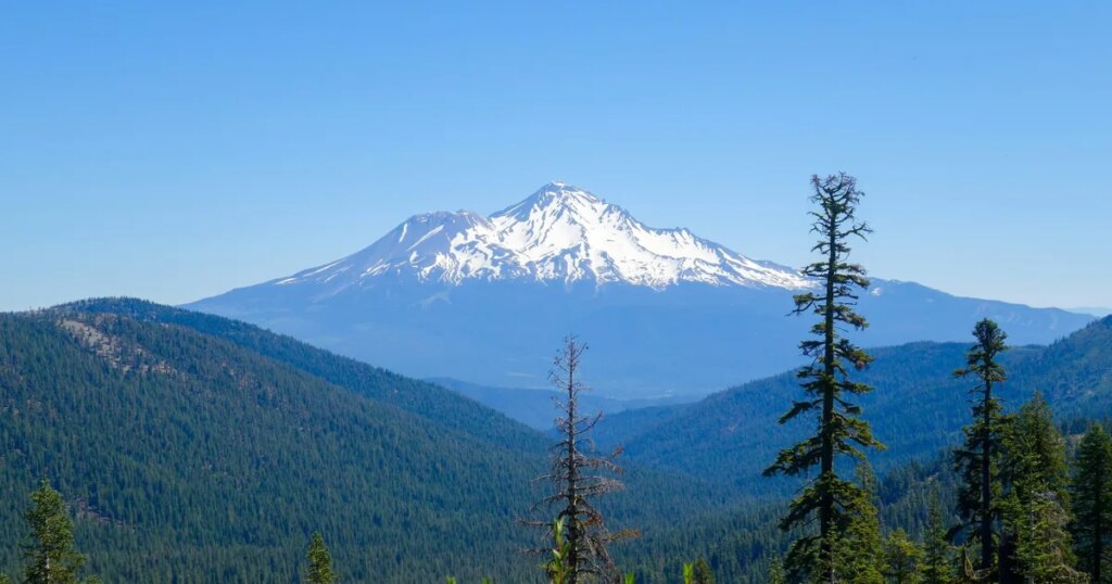 Three hikers trusted Gemini to plan a hike and had to be rescued the next day Three hikers trusted Gemini to plan a hike and had to be rescued the next day