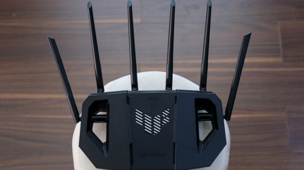 Why Do Routers Have So Many Antennas? Why Do Routers Have So Many Antennas?