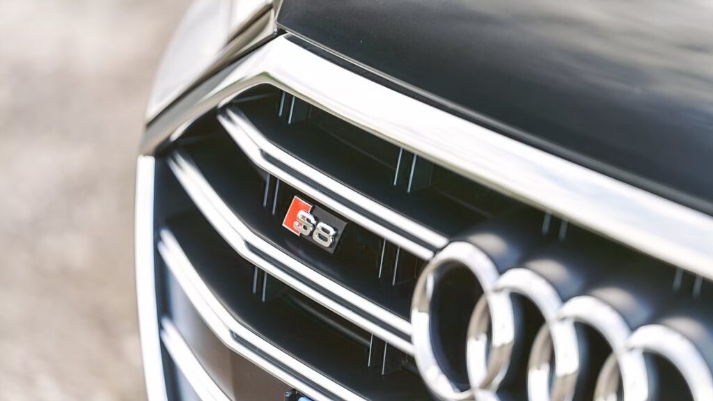 A $130K Audi S8 With Twin-Turbo V8 Power Costs Less Than A New Toyota Highlander Platinum A $130K Audi S8 With Twin-Turbo V8 Power Costs Less Than A New Toyota Highlander Platinum