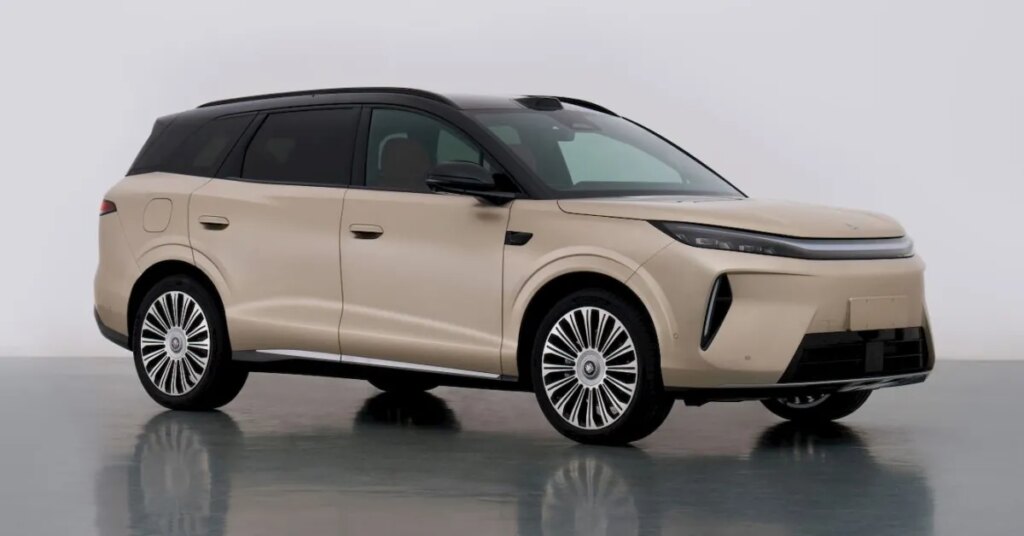 BYD's new high-tech 5-seat EV SUV revealed with two 30" screens