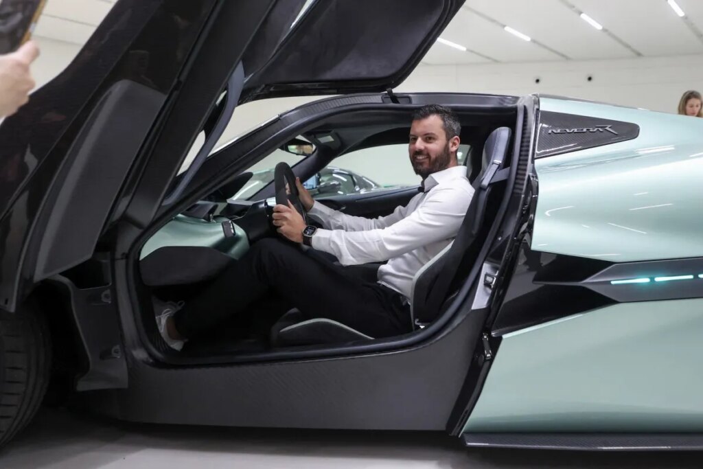 Ditch Screens and Focus on Luxury, Not China