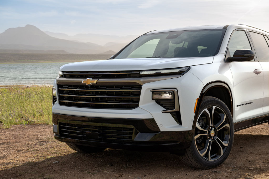 GM Plans Hybrid Chevy Traverse, GMC Acadia, and Buick Enclave SUVs in Major Strategy Shift : Automotive Addicts GM Plans Hybrid Chevy Traverse, GMC Acadia, and Buick Enclave SUVs in Major Strategy Shift : Automotive Addicts