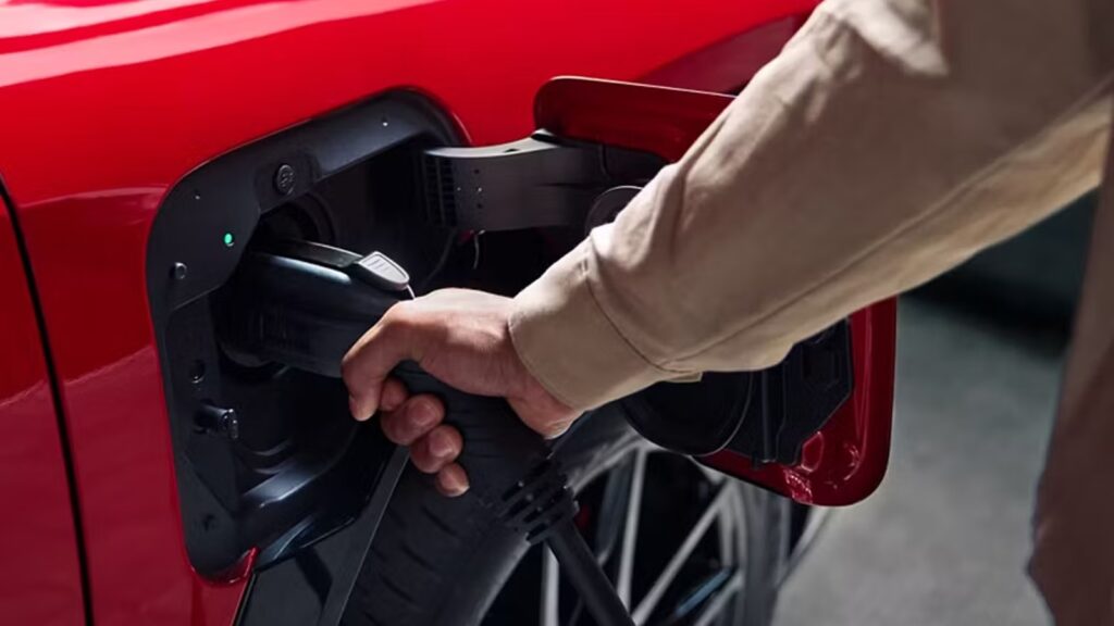 Hot-Hatch Speed, Hybrid Efficiency, 300 HP Hot-Hatch Speed, Hybrid Efficiency, 300 HP