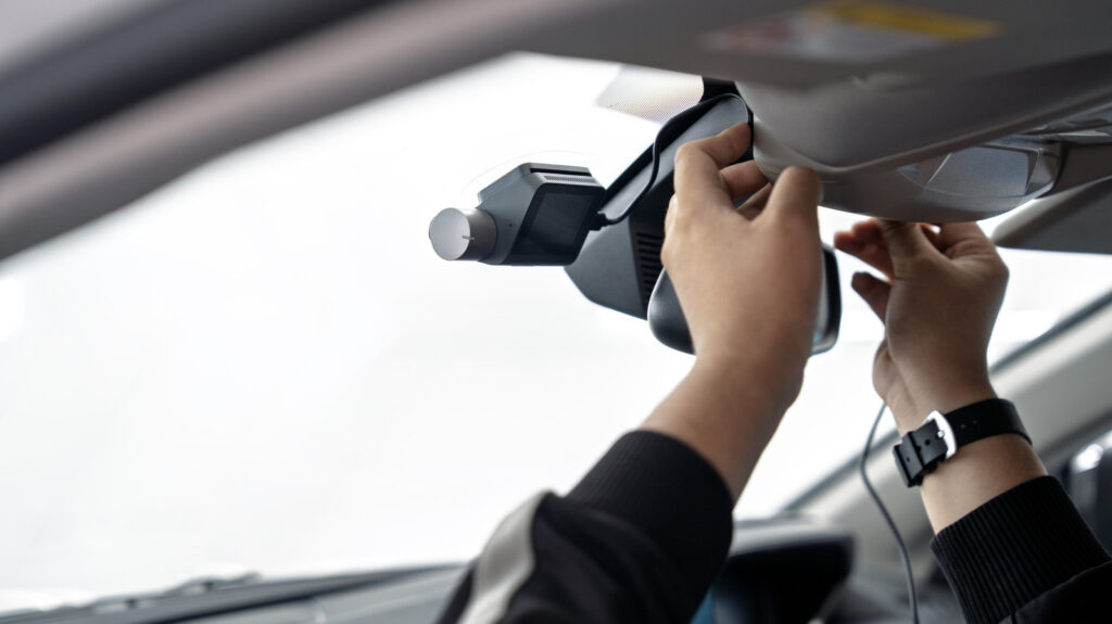 How Does A Backup Camera Actually Work? How Does A Backup Camera Actually Work?