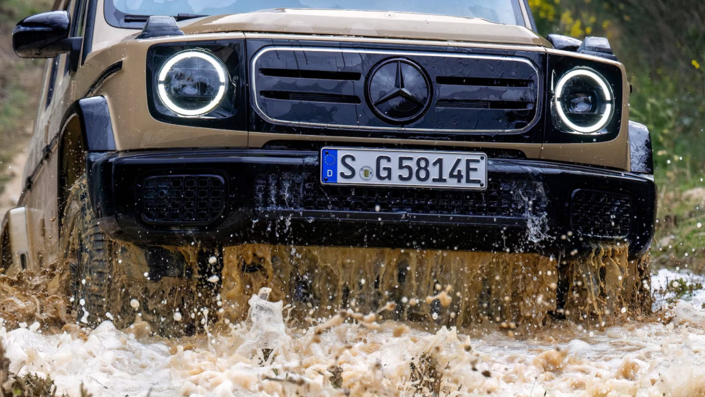 Mercedes’ Smallest Off-Roader Might Be Something Completely Different Mercedes' Smallest Off-Roader Might Be Something Completely Different