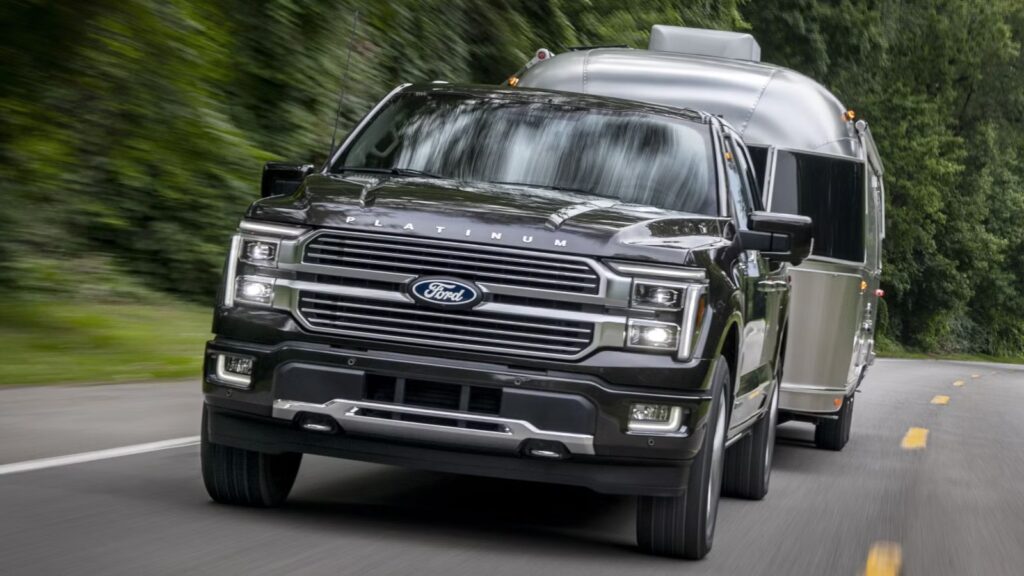 These V8-Powered Pickups Prove You Don't Need Twin Turbocharging To Tow 11,000 Pounds