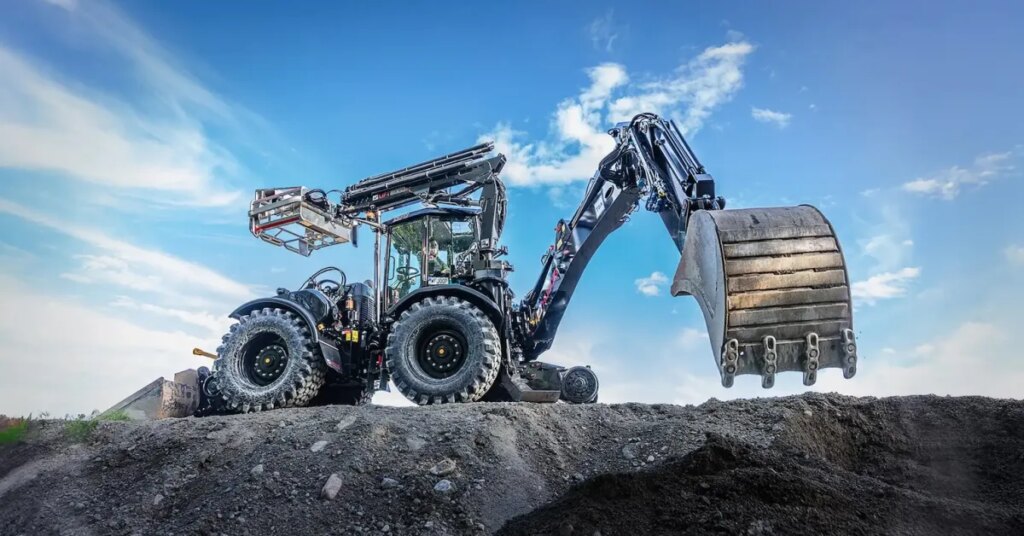 Watt's up, doc? Huddig hybrid loader gets a big battery boost [video]